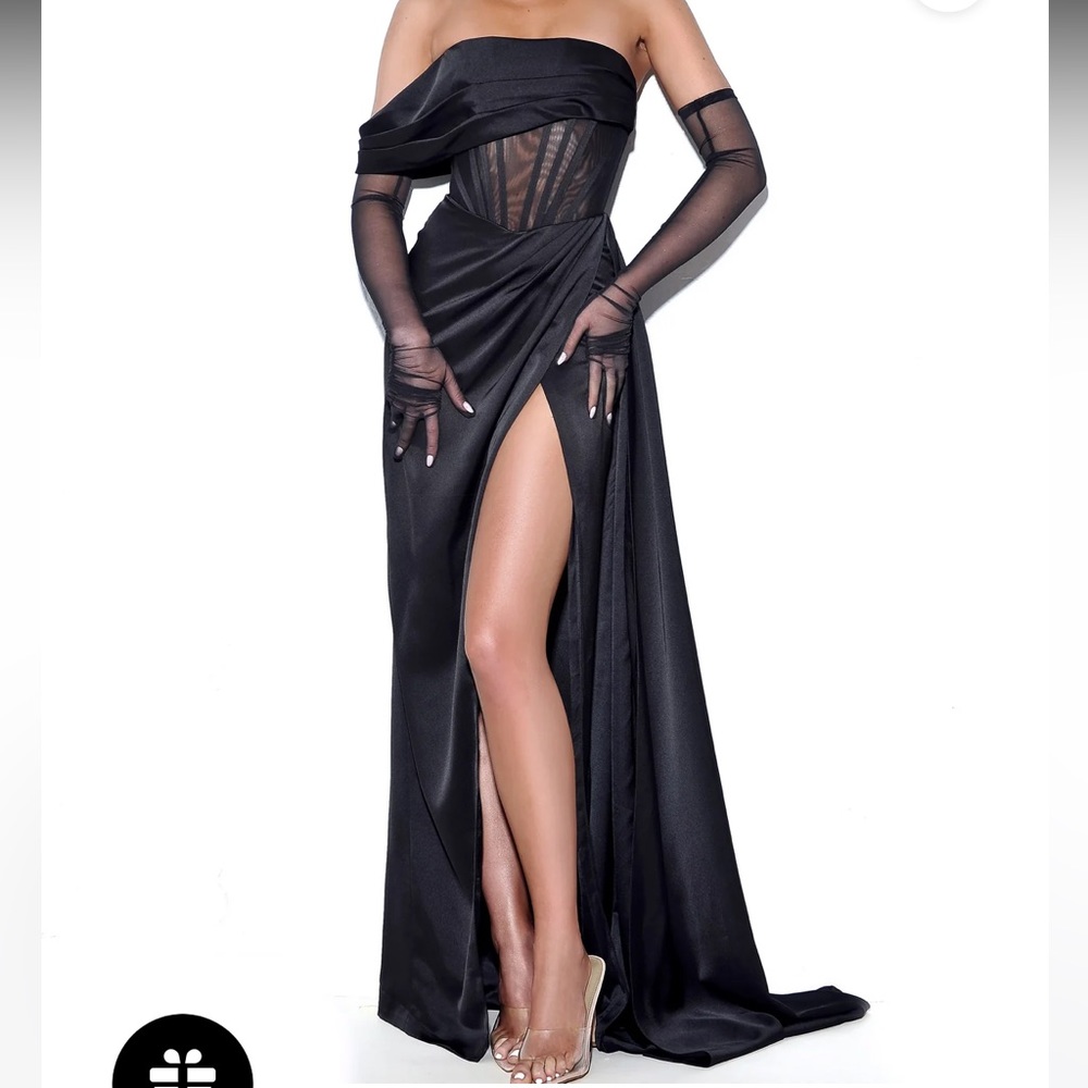 Rebeca Black Satin High Slit Corset